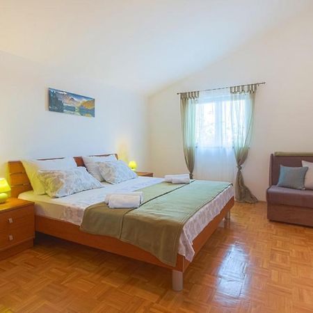 Apartments Mario Біоград-на-Мору Екстер'єр фото