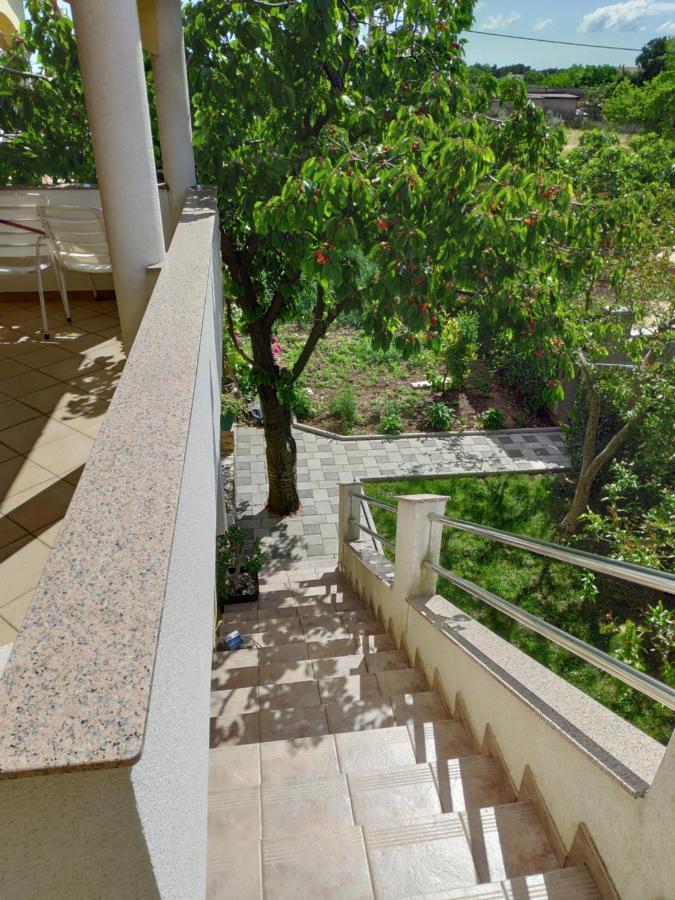Apartments Mario Біоград-на-Мору Екстер'єр фото